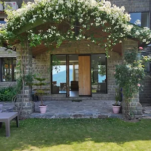 Resort Woodsmoke Retreat, Shimla